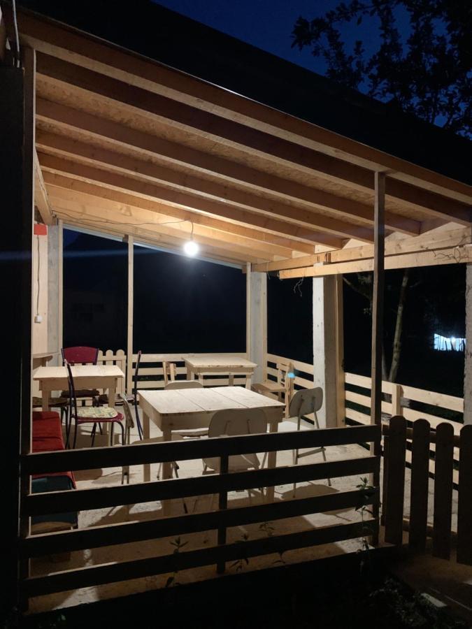 Guest House Ulaj Vusanje ภายนอก รูปภาพ