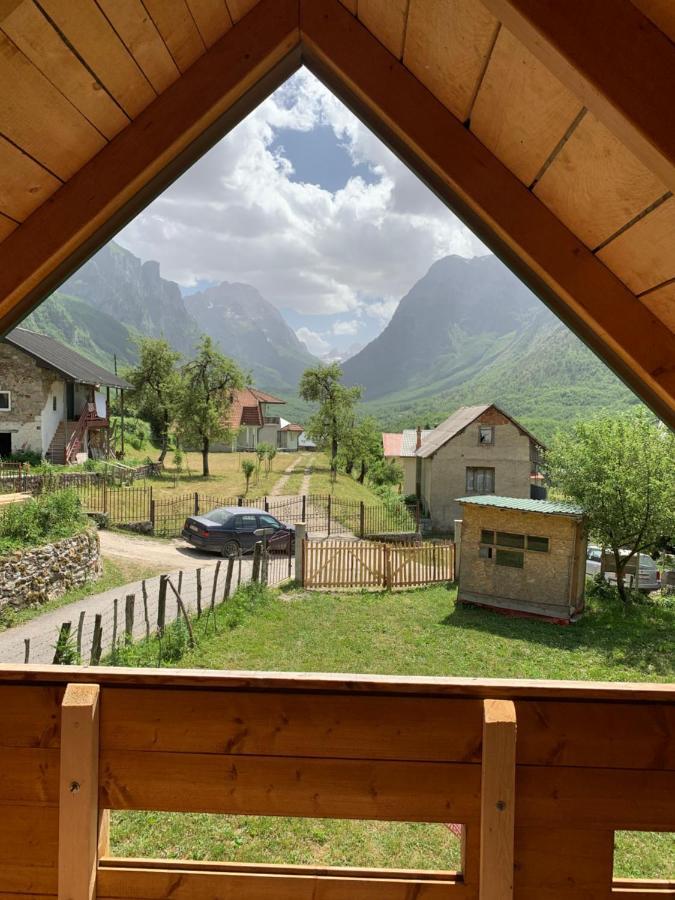 Guest House Ulaj Vusanje ภายนอก รูปภาพ