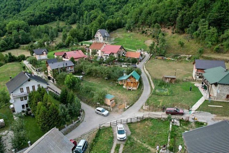 Guest House Ulaj Vusanje ภายนอก รูปภาพ