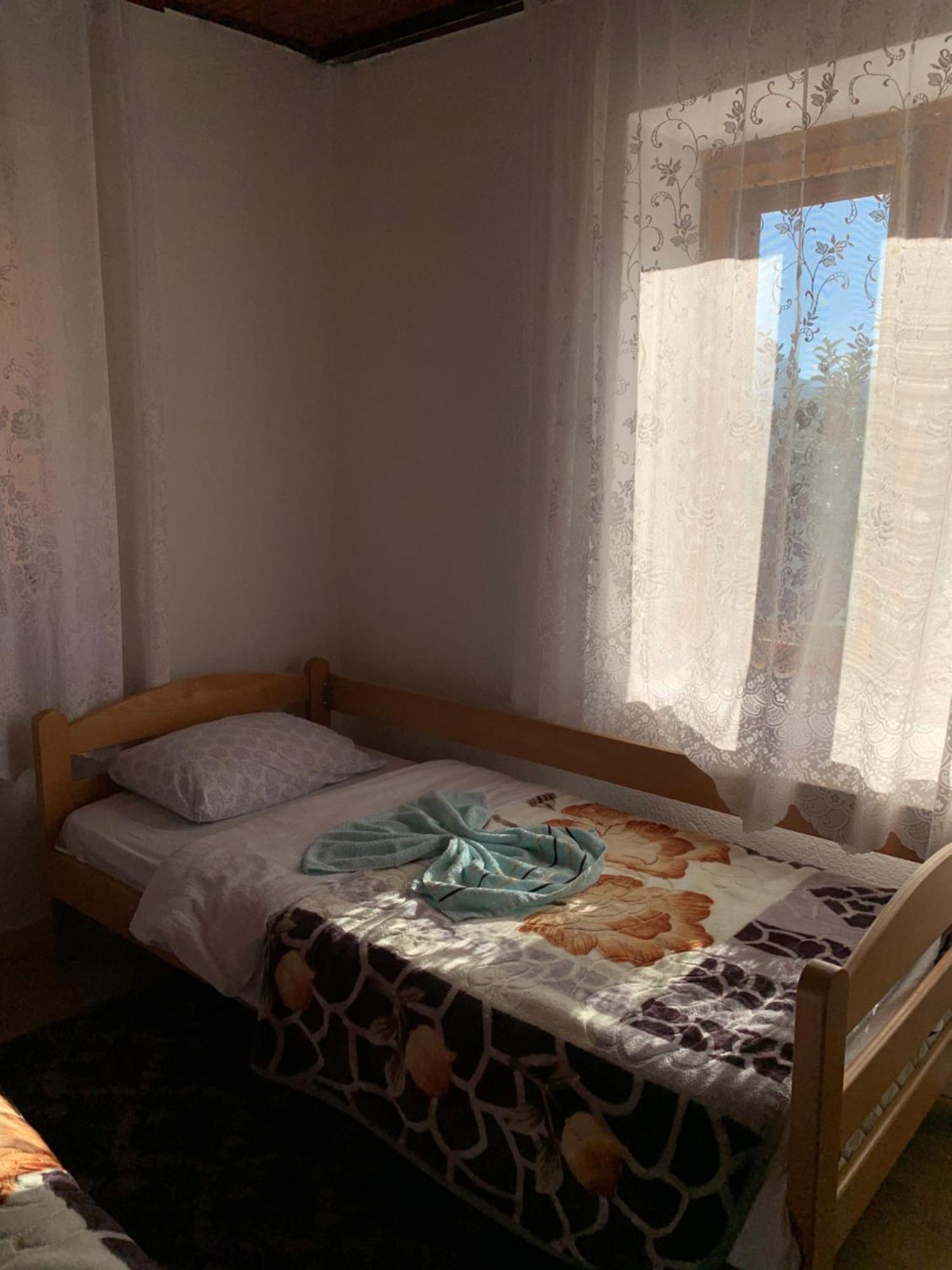 Guest House Ulaj Vusanje ภายนอก รูปภาพ