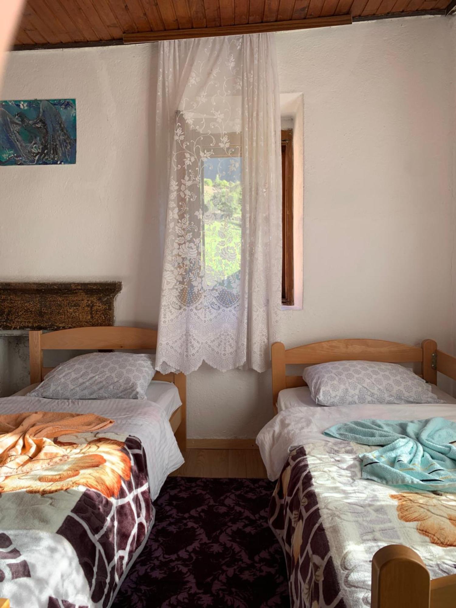 Guest House Ulaj Vusanje ภายนอก รูปภาพ